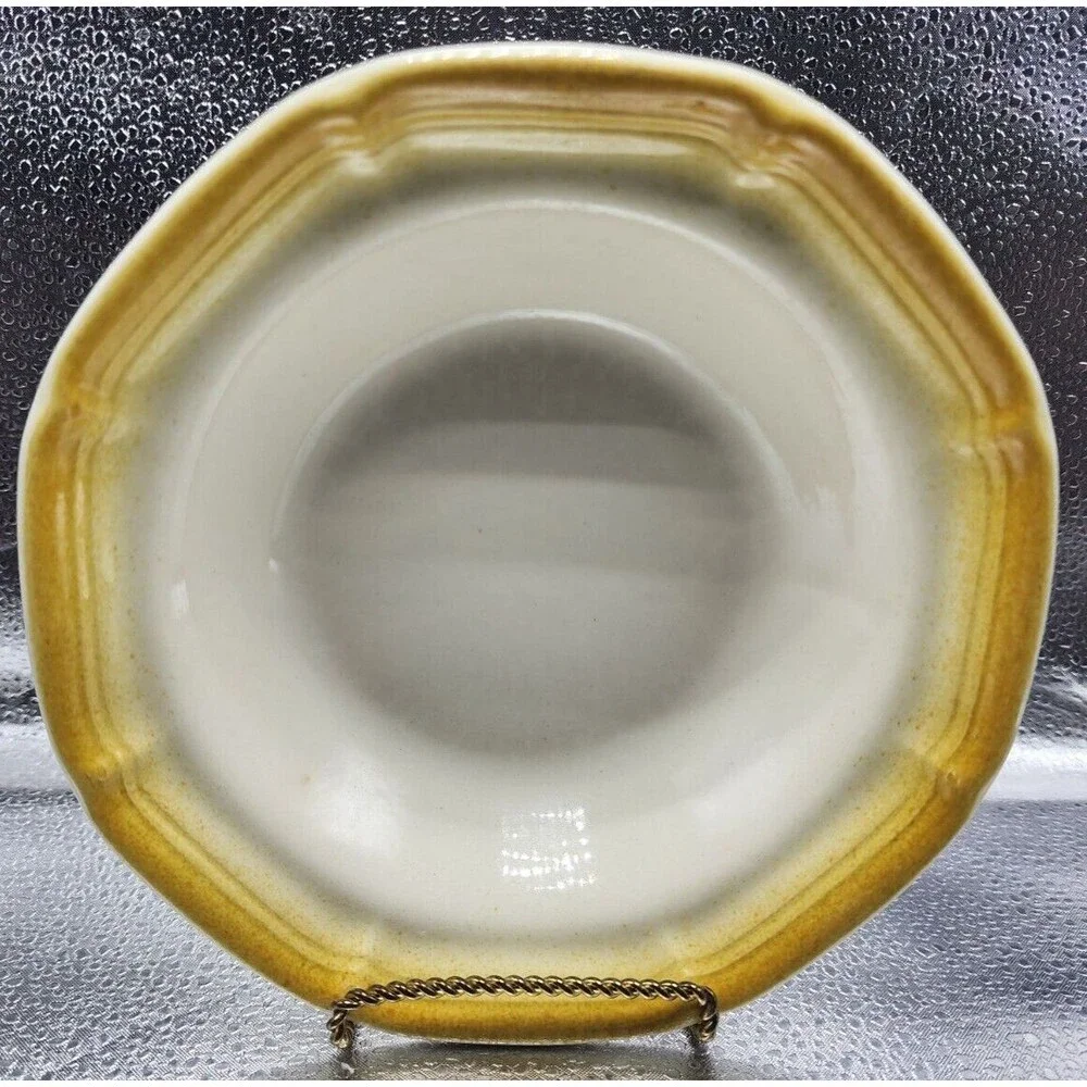 MADE IN THE USA Soup/Cereal/Salad Bowls Scalloped Yellow Rim (3 bowls & 1 plate)